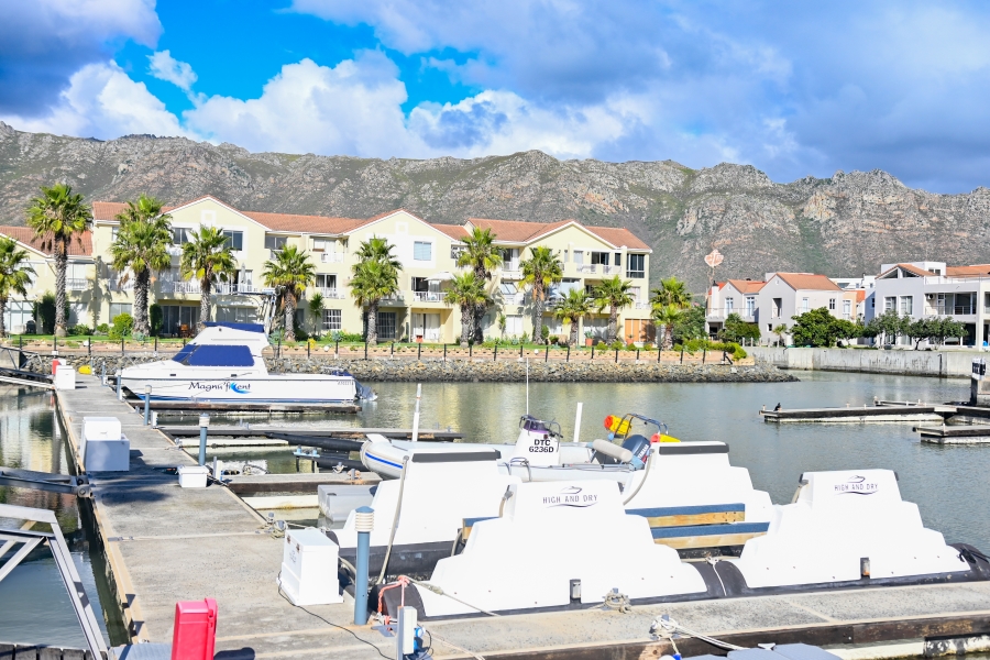 2 Bedroom Property for Sale in Harbour Island Western Cape
